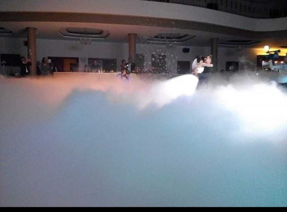 fum greu baloane exploder dans