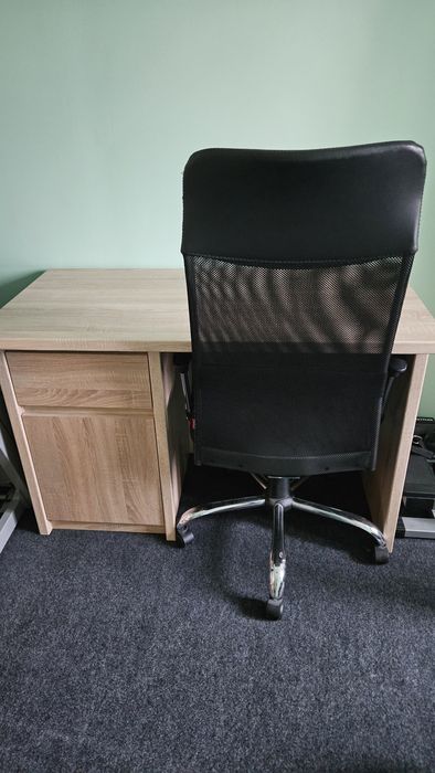 Бюро в комплект с офис стол