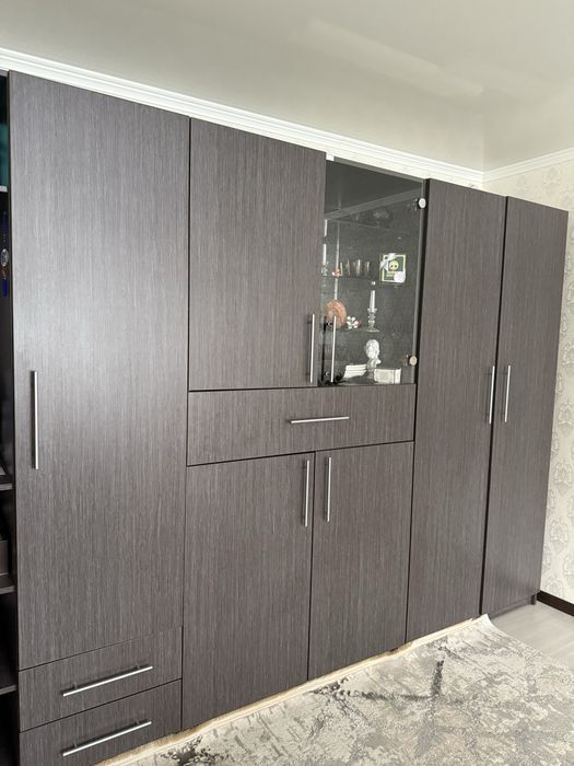 Продается гарнитур, шкаф