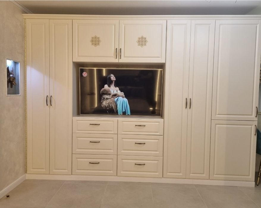 ÎNCHIRIERE Garsoniera ULTRA-LUX/stil oriental/Metrou Titan/PROPRIETAR