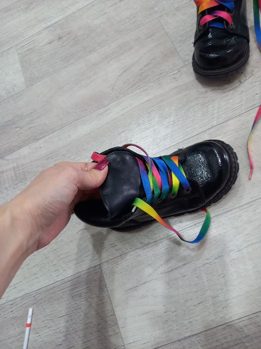 Кожаные детские ботинки