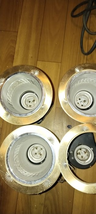 Светильники потолочные