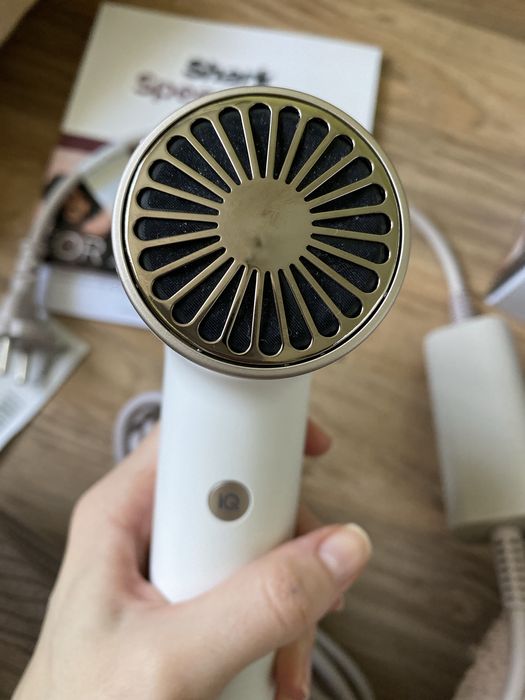 Сешоар Shark SpeedStyle HD334EU сешоар с приставки