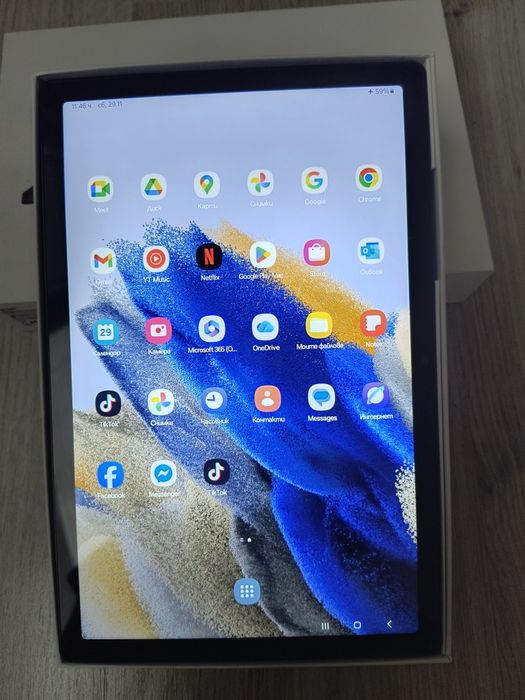 Таблет Samsung TAB A8