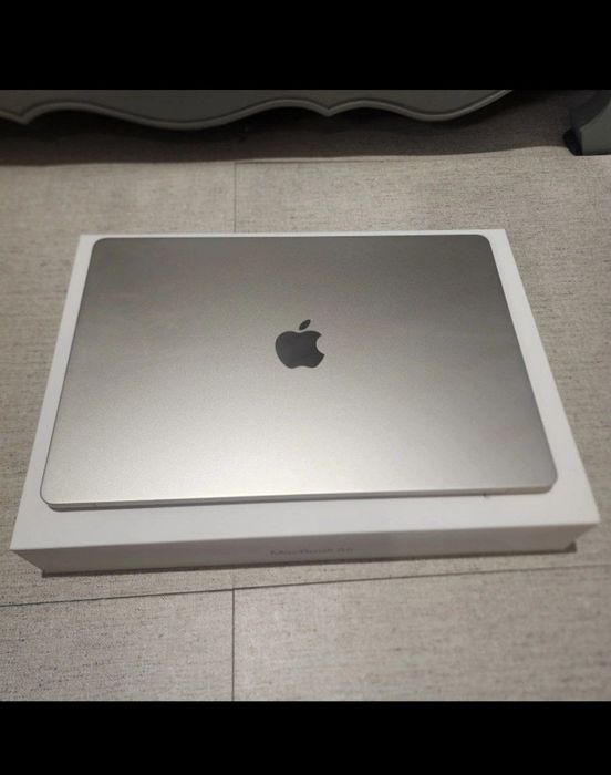 Macbook Air M3 LLA 15 dyum  16GB/512GB full box sotiladi
