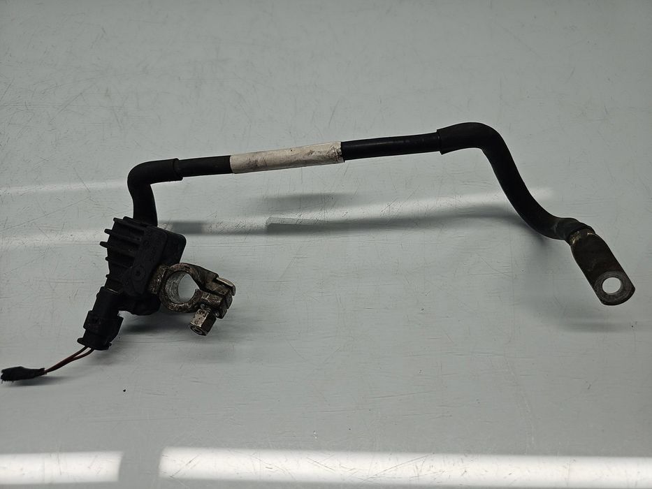 Borna baterie (-) Volkswagen Passat B7 (362) [Fabr 2010-2014] 1K091518