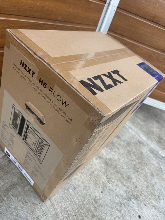 Carcasa cu ventilatoare