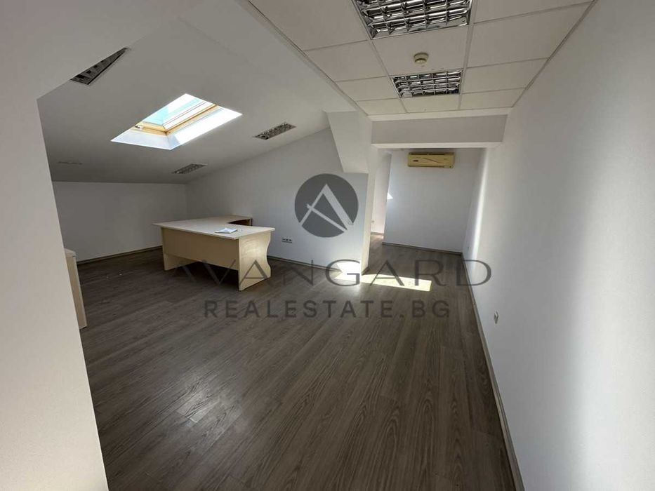 Продава се Офис в Пловдив, Център - 118 кв.м за 510 €/кв.м - Снимка #5