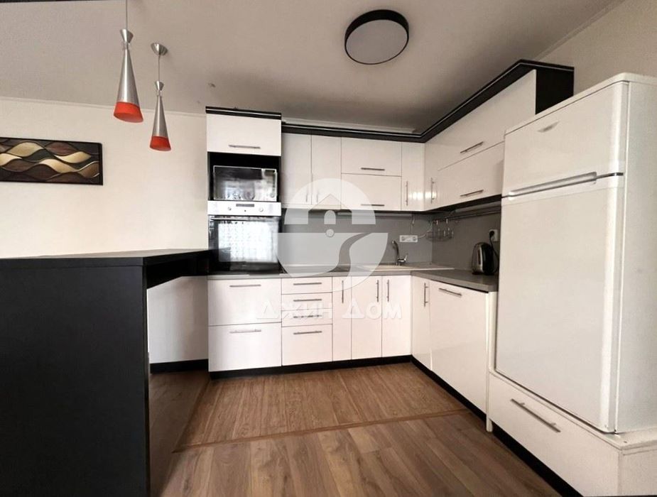 Продава се Тристаен апартамент в Свети Влас - 93 кв.м за 658 €/кв.м - Снимка #2