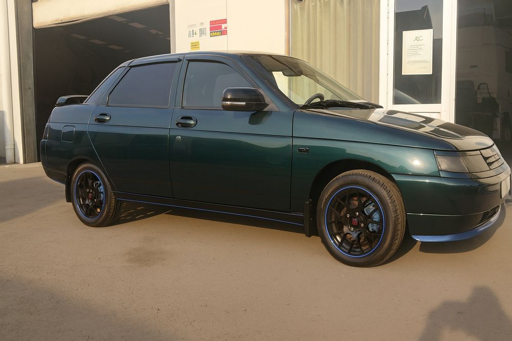 Продам ваз 2110 , 16 клапанная , 21124 мотор