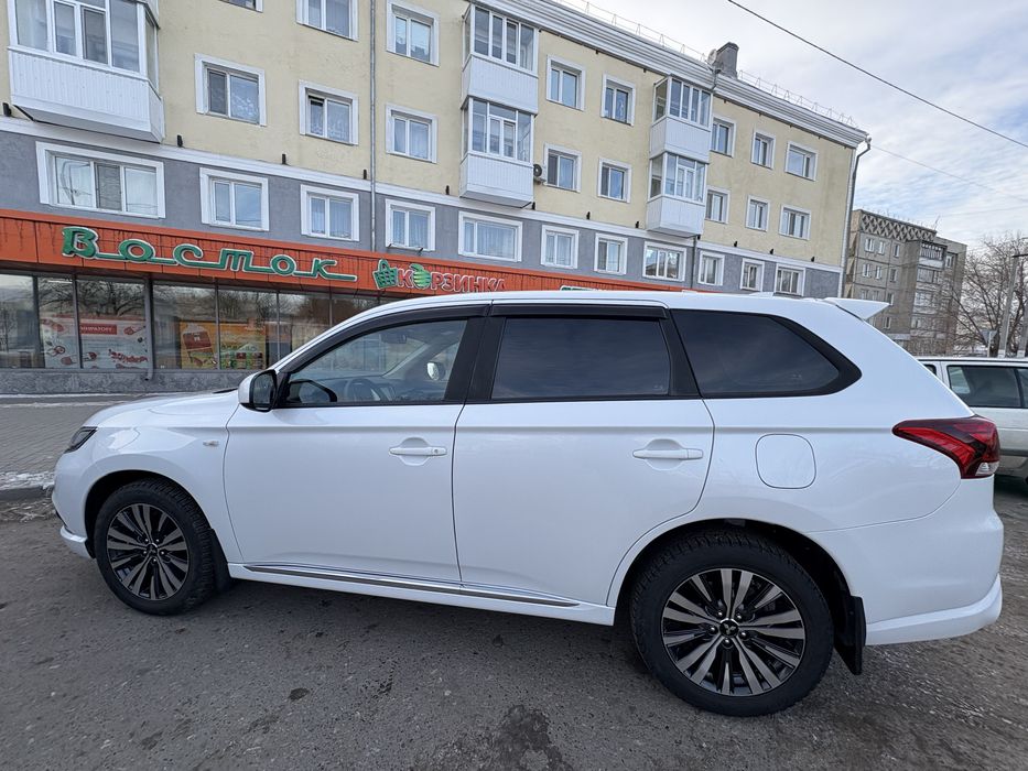 Мицубиши Оутлендер