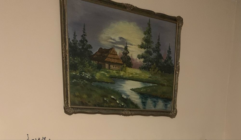 Vand diferite tablouri mai mici mai mari