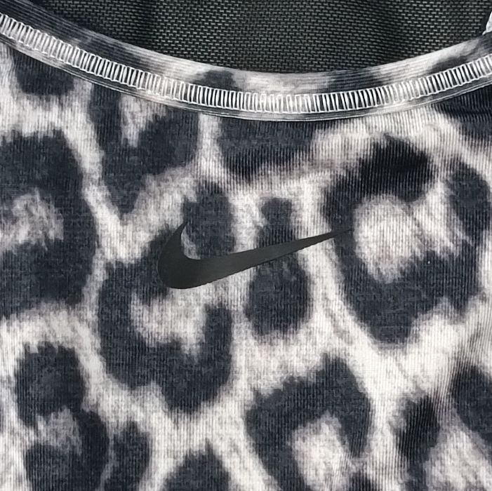 Nike DRI-FIT Everything Leopard Bra оригинално бюстие потник с подплънки L Найк спорт фитнес тренировки