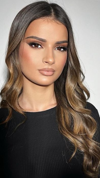 Make up de zi, seara si de mireasa in zona Drumul taberei sector 6