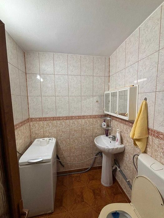 Inchiriez Apartament 3 camere