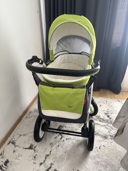 Коляска прогулочная