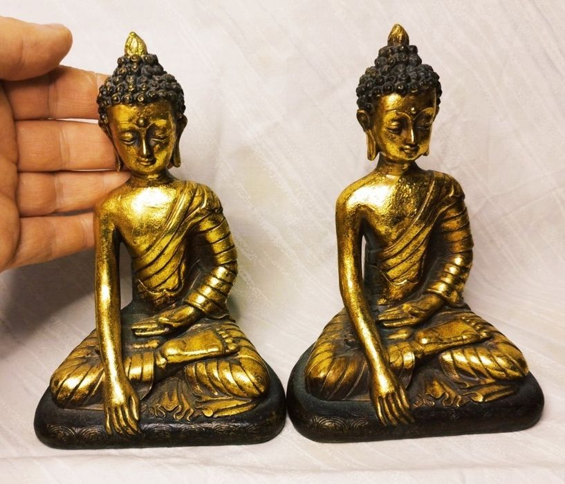 Figurine decorative Zeul Budha Colecția Leonardo, din rășină acrilică.