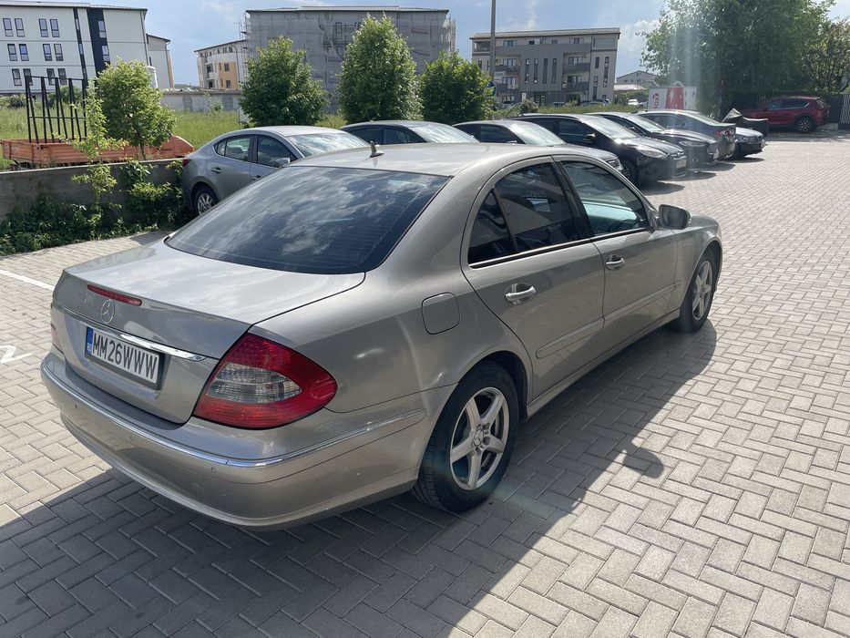 Mercedes Benz E Class w211 - Avantgarde