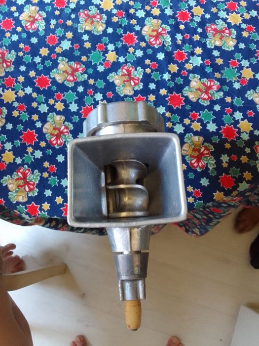 Продам мясорубку