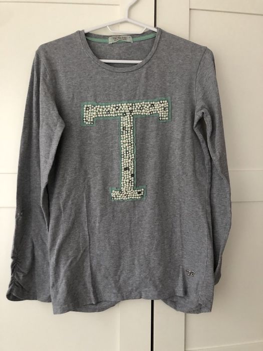 Дамски блузи от марката to be too 7лв. бр.