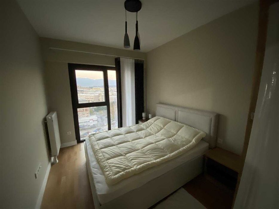 Дава се под наем Двустаен апартамент в Бургас, Изгрев - 60 кв.м за 204 € - Снимка #2