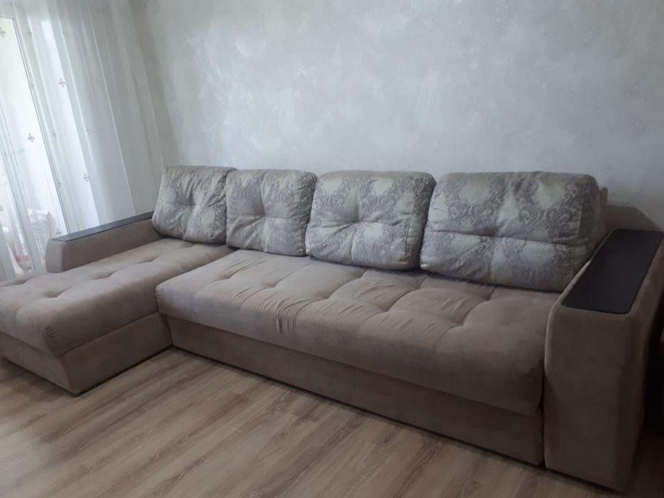 Продам диван из за ненадобности