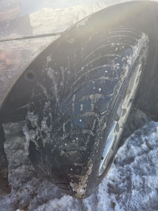 Продам шины. На камри