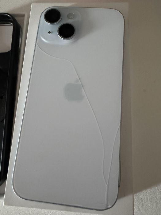 Продам Iphone 15 128гб