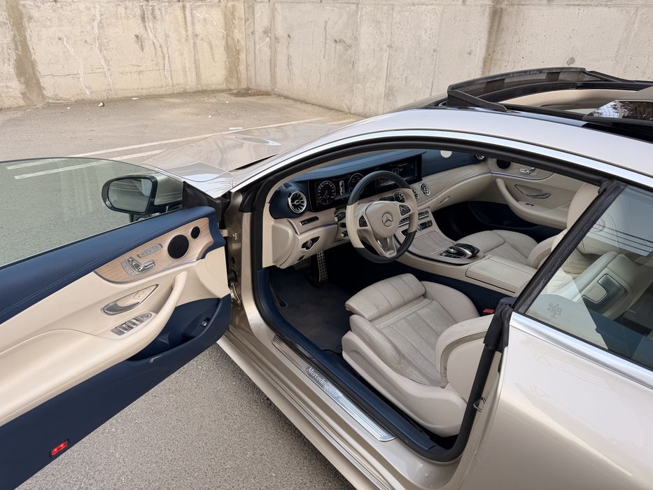 Mercedes-Benz E220 4Matic AMG Camere360/Racite incalzite/ Interior deo