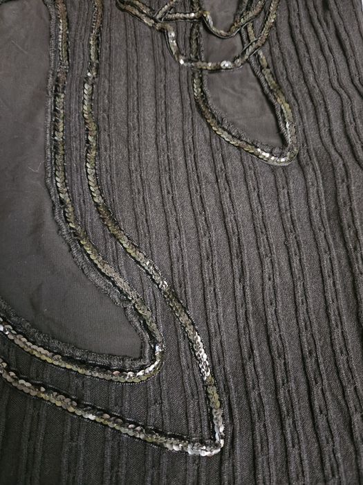 Черна рокля с тюл