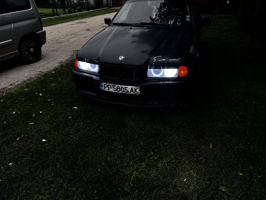 Bmw e36 316i цял или за части