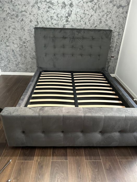 Pat rezistent modern de la 1350 lei cu garanție