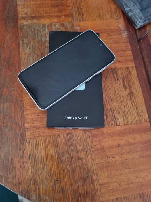 Продам самсунг S23fe