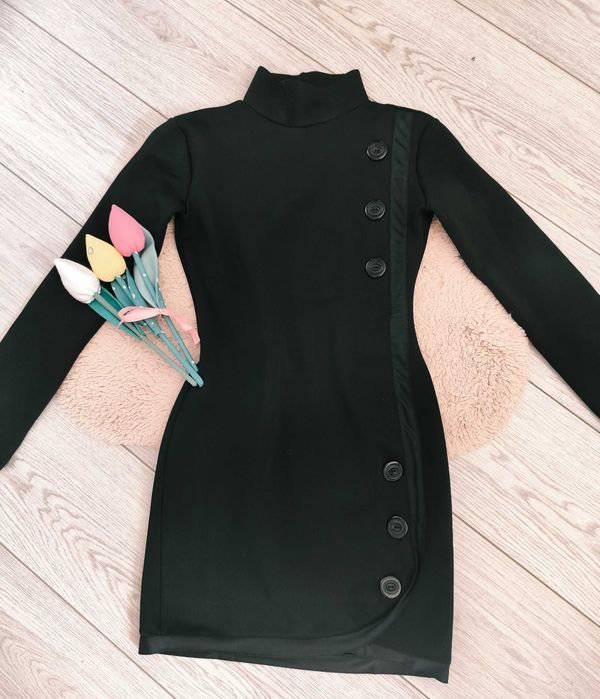 Продавам рокли с-размер