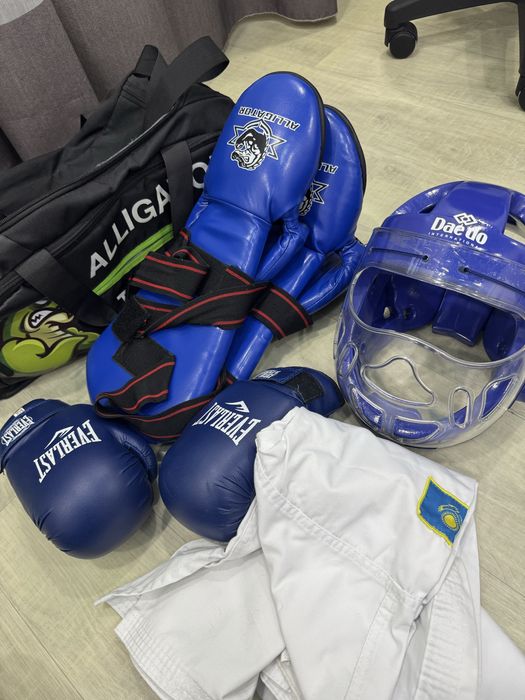 Продам всё для таэквандо