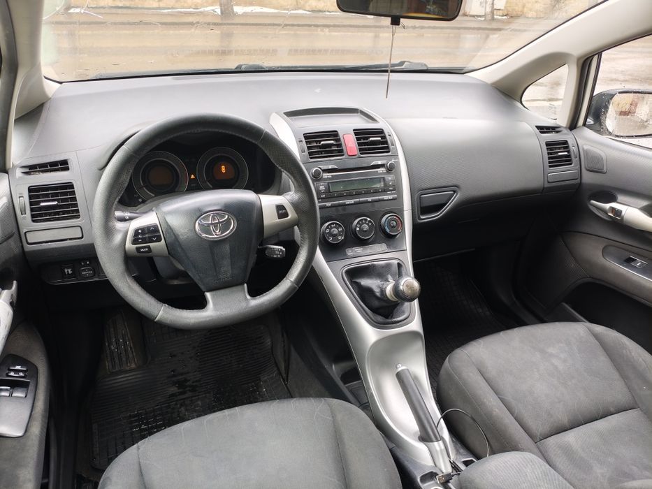 Toyota Auris 98000km REALI