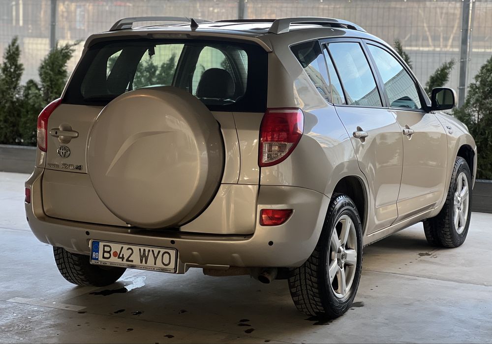 Toyota RAV4 2.2 D-4D • Unic Proprietar • Cumpărată din Ro •