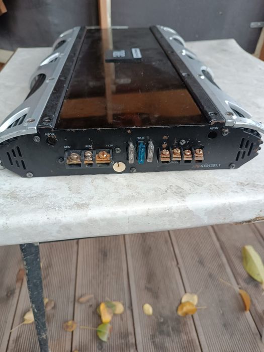 Продам усилитель JBL. Оригинал. Моноблок