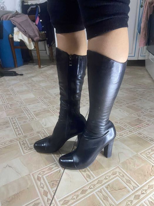 Продам сапоги . .