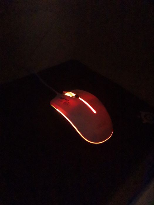 Проводная игровая мышка