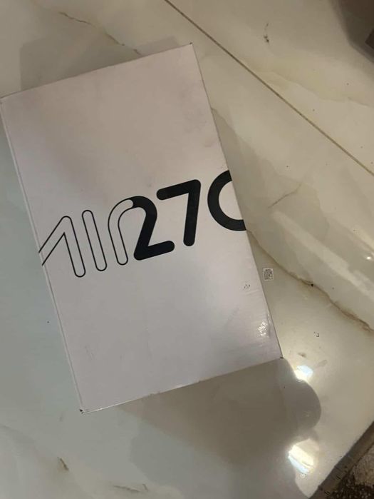 Продавам Nike Air Max 270 – оригинални дамски маратонки.
Носени са малко и са запазени отлично.
Размер: 39
Много удобен Air Max модел с модерен дизайн