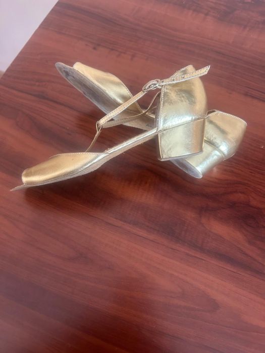 Туфли для танцев