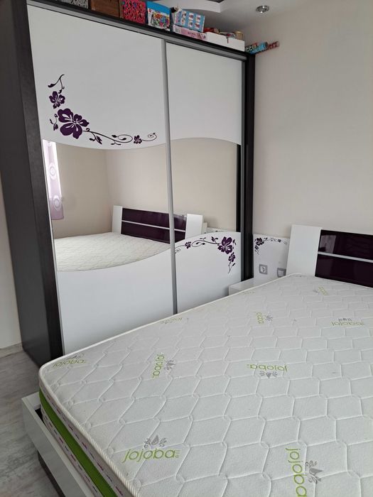 Комплект обзавеждане за спалня