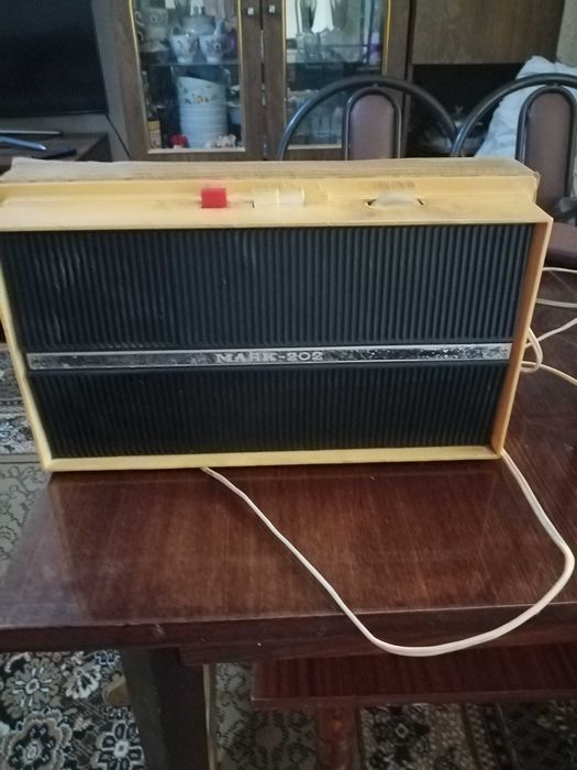 радио "трехпрограмник" "МАЯК-202