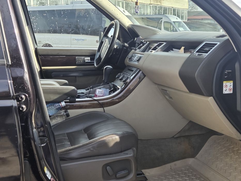 Vând Land Rover Range Rover Sport