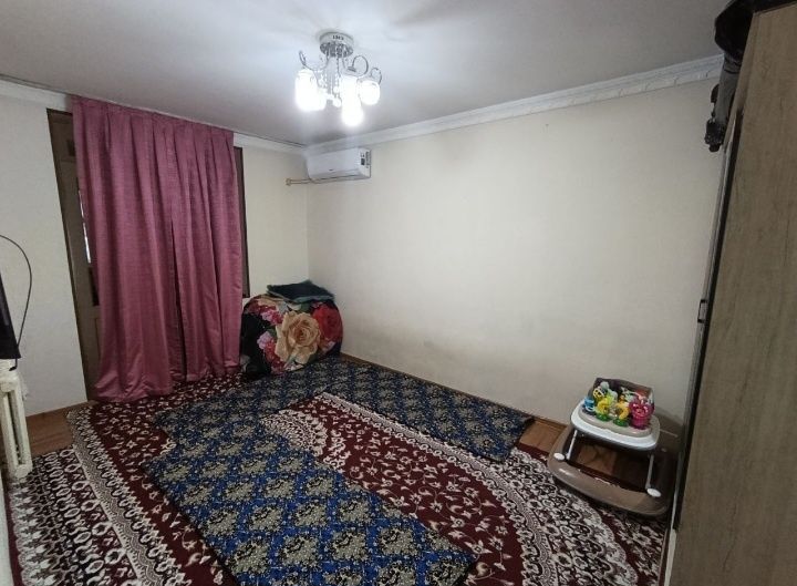 Чиланзар-26  продаются квартиры 2 - комнаты + 2 комнаты обшы 4 комнаты