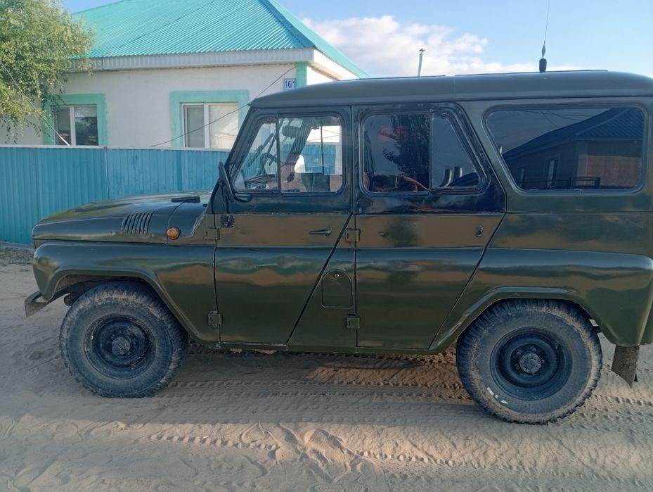 Уаз жолда қалдырмайды өте жақсы көлік