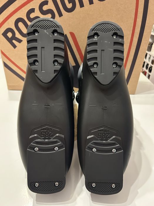 Clapari schi pentru barbati 28,5 sau 42,5/43 noi