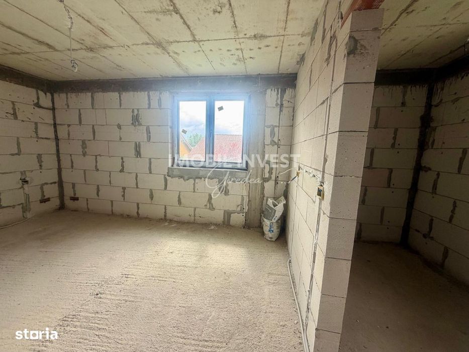Apartament 3 camere | 70 mp | 2 bai | Parcare | 75.000 Euro