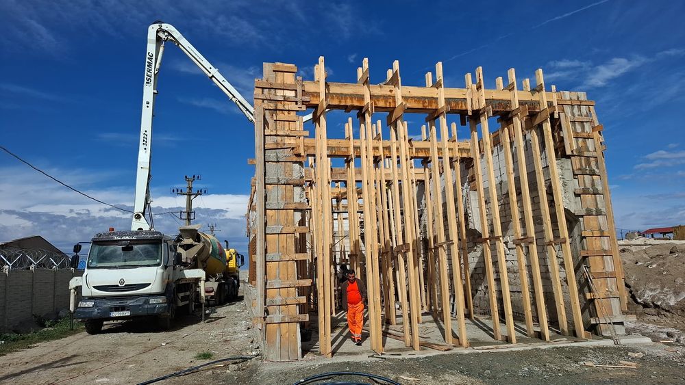 Construcții civile și industriale